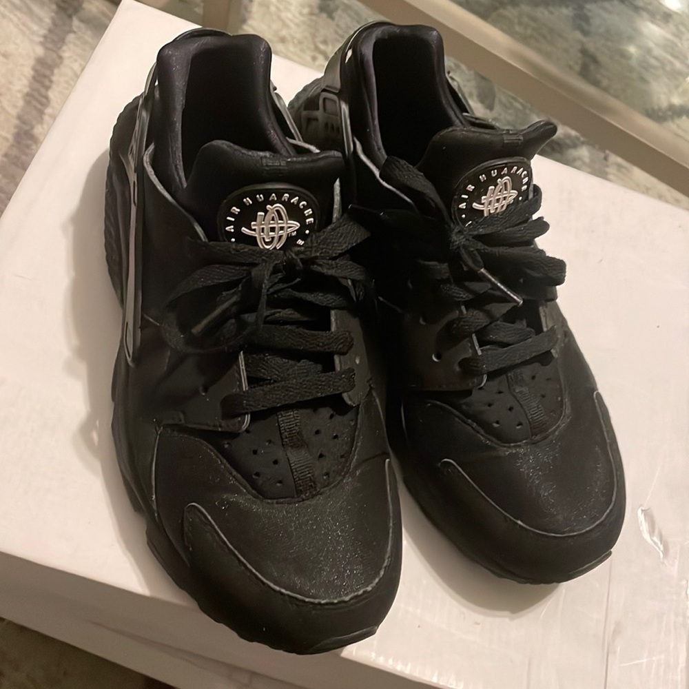 Nike Air Huarache Sneakers